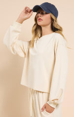 Sadie & Sage Warm Cream Balloon Sweatshirt