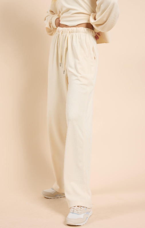 Sadie & Sage Warm Cream Drawstring Wide Leg Pant