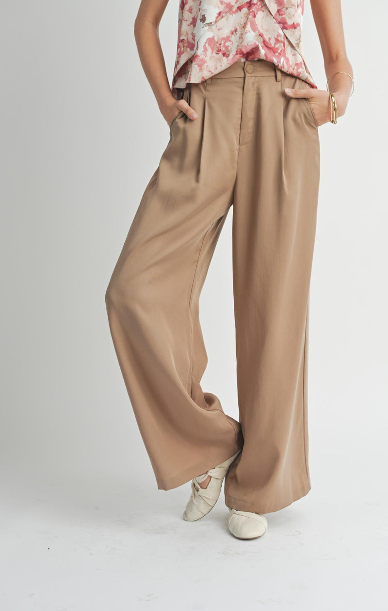 Sadie & Sage Taupe Pleat Pants